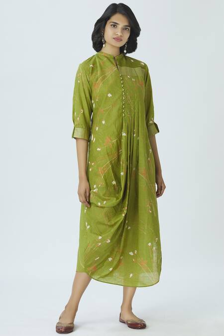 Jajobaa Green Banarasi Silk Draped Dress