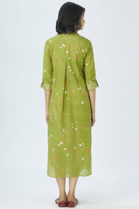 Shop Jajobaa Green Banarasi Silk Draped Dress at Aza Fashions Shop_Jajobaa_Green Banarasi Silk Draped Dress_at_Aza_Fashions