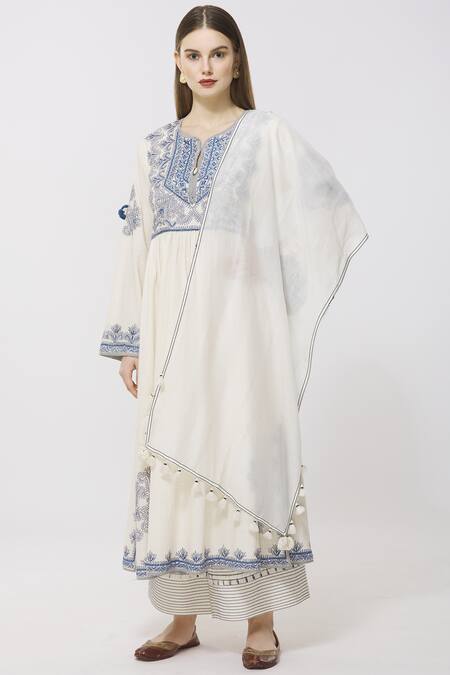 Simar Dugal White Cotton Chanderi Notched Kurta Palazzo Set Online at Aza Fashions Simar Dugal_White Cotton Chanderi Notched Kurta Palazzo Set _Online_at_Aza_Fashions