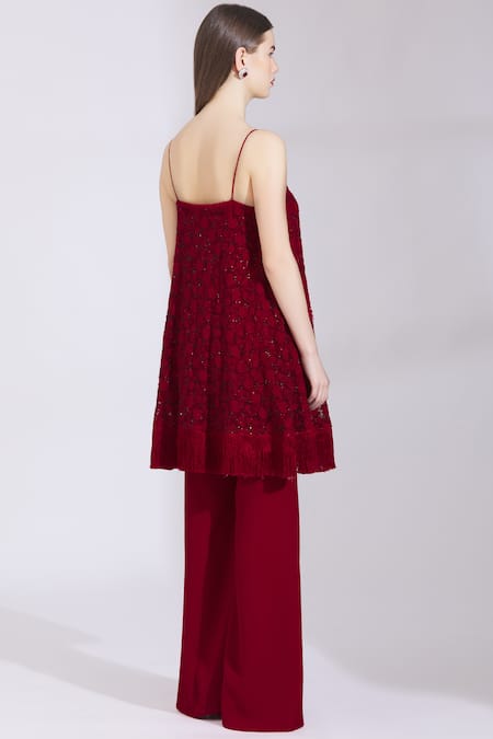 Buy_Parul And Preyanka_Red Tulle, Heavy Crepe, Silk Organza Sweetheart Neck Embroidered Kurta Set _Online_at_Aza_Fashions