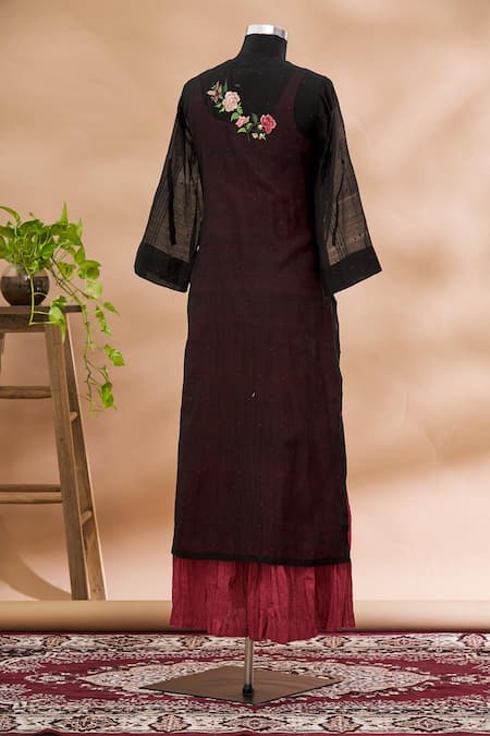 Shop Prama By Pratima Pandey Black Kurta Round Embroidered With Inner at Aza Fashions Shop_Prama By Pratima Pandey_Black Kurta Round Embroidered With Inner _at_Aza_Fashions