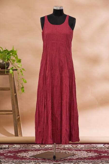 Prama By Pratima Pandey Black Kurta Round Embroidered With Inner Online at Aza Fashions Prama By Pratima Pandey_Black Kurta Round Embroidered With Inner _Online_at_Aza_Fashions