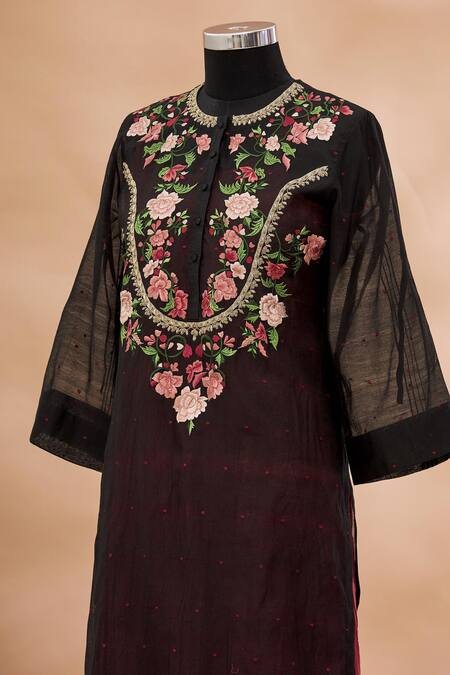 Buy Prama By Pratima Pandey Black Kurta Round Embroidered With Inner Online at Aza Fashions Buy_Prama By Pratima Pandey_Black Kurta Round Embroidered With Inner _Online_at_Aza_Fashions