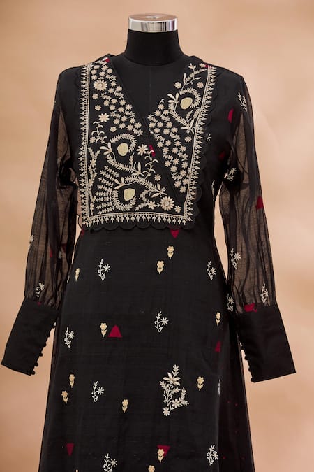 Buy Prama By Pratima Pandey Black V Neck Emboridered Kurta Online at Aza Fashions Buy_Prama By Pratima Pandey_Black V Neck Emboridered Kurta _Online_at_Aza_Fashions