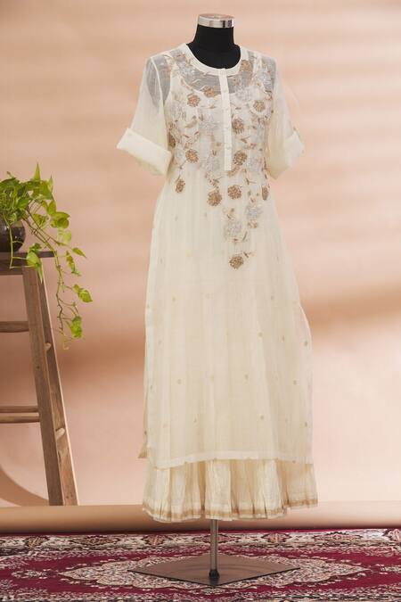 Prama By Pratima Pandey White Kurta Round Embroidered And Palazzo Set Online at Aza Fashions Prama By Pratima Pandey_White Kurta Round Embroidered And Palazzo Set _Online_at_Aza_Fashions