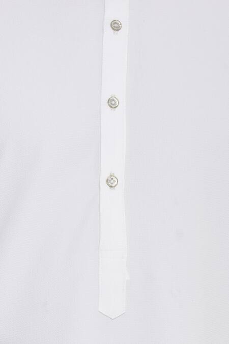 Nautanky_White Snake Asymmetric Plain Kurta Set _at_Aza_Fashions