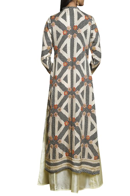 Swati Vijaivargie Embroidered Long Kurta  