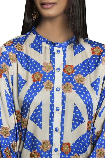 Swati Vijaivargie_Blue Round Embroidered Long Kurta  _at_Aza_Fashions