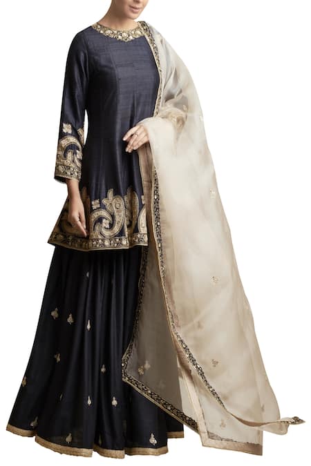 Sue Mue Embroidered Kurta Palazzo Set 