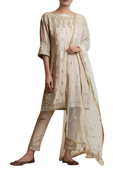 Sue Mue Metallic Embroidered Kurta and Straight Pant Set 