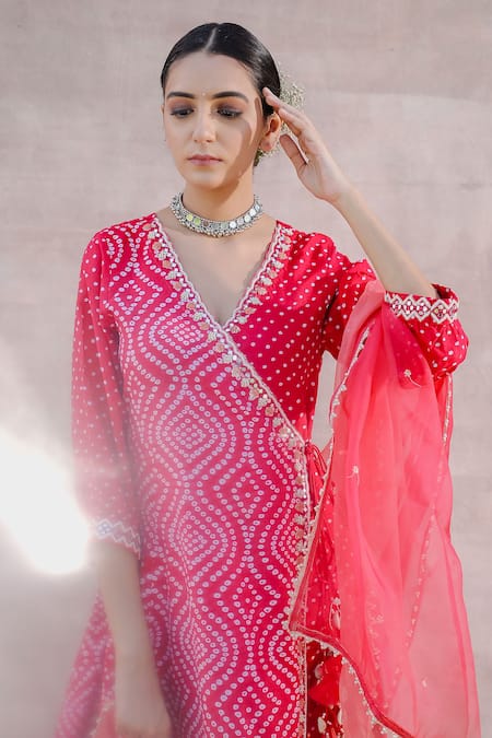 Label Mansi Nagdev Red Chanderi Silk Mirrors, Sequins V-neck Falak Printed Angrakha Set Online at Aza Fashions Label Mansi Nagdev_Red Chanderi Silk Mirrors, Sequins V-neck Falak Printed Angrakha Set _Online_at_Aza_Fashions