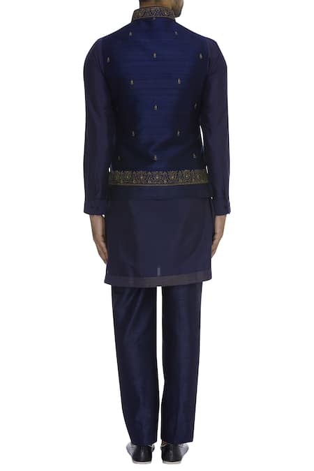 Vanshik Zari Embroidered Bandi With Kurta & Trouser 