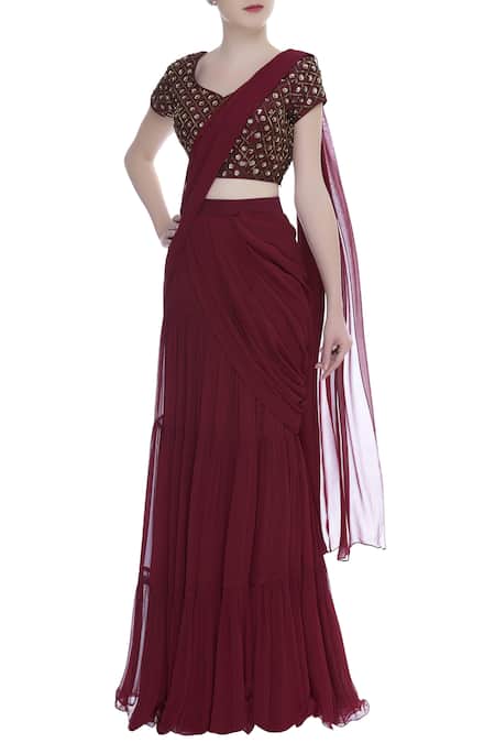 85 Modern Saree Draping Styles || How To Wear Saree In An Interesting Way |  Draping fashion, Modern saree, Saree trends