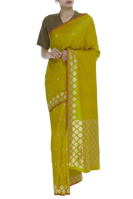 Akaaro Silk Woven Saree 