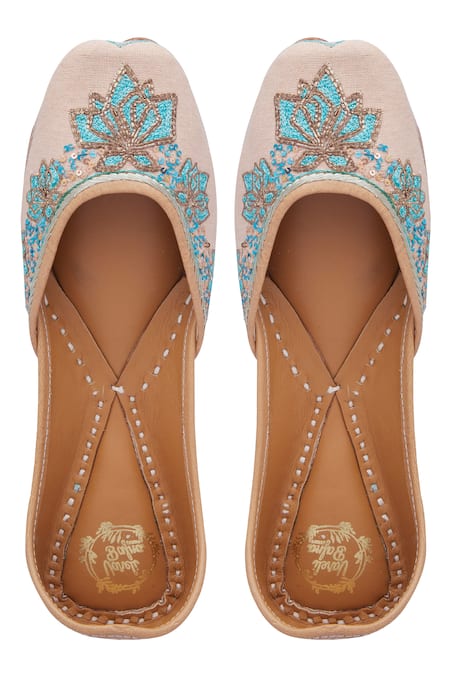 Vareli Bafna Floral Motif Pitta & Sequin Embroidered Juttis 