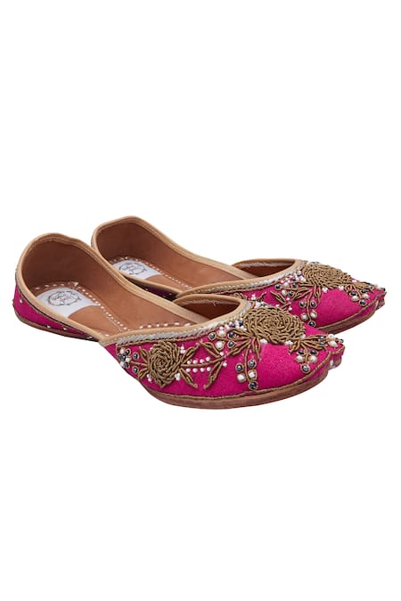 Vareli Bafna Zardozi & Bead Embroidered Floral Motif Juttis 