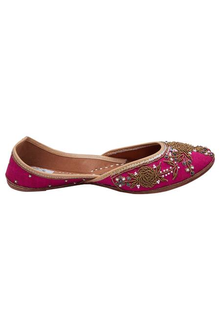 Buy_Vareli Bafna_Pink Zardozi And Bead Embroidered Floral Motif Juttis _Online_at_Aza_Fashions