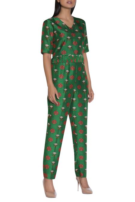 Nautanky_Green Chiffon, Slub Silk Printed V-neck On Pant Set _Online_at_Aza_Fashions