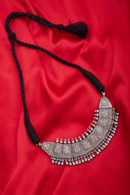Motifs By Surabhi Didwania_Silver Plated Ganesha Baroque Choker Necklace_Online_at_Aza_Fashions