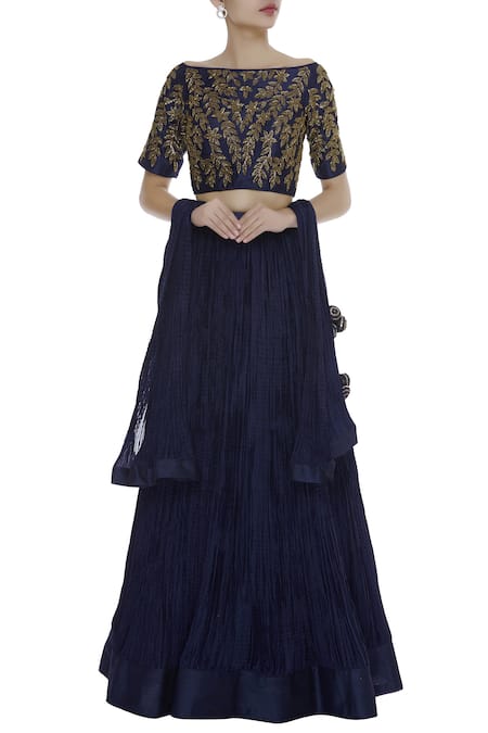 Vandana Sethi Pleated lehenga with embrodiered blouse & dupatta 