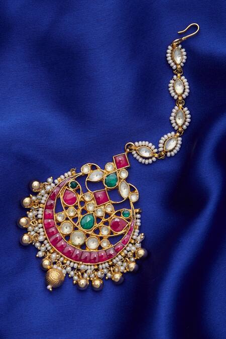 BelsI'S_Gold Plated Kundan Maangtikka With Beads_Online_at_Aza_Fashions