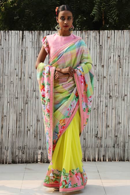Nikasha Rose Print Saree with Blouse 