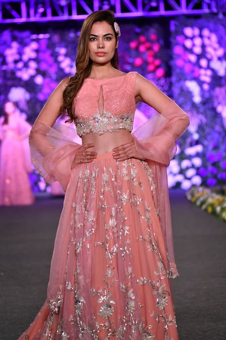 Shop_Kashmiraa_Peach Organza Aari Boat Neck Embroidered Bridal Lehenga Set _at_Aza_Fashions