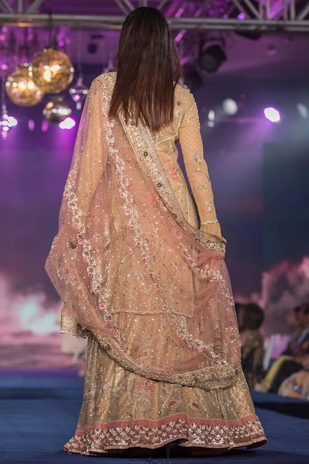 Chikankari lehengas your summer wedding wardrobe needs right now | Vogue  India