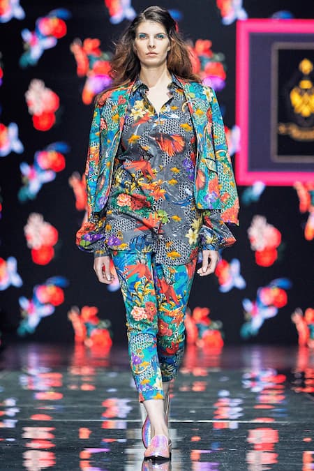 Shop MR. Ajay Kumar Blue Embroidered Floral Print Lapel Collar Blazer at Aza Fashions Shop_MR. Ajay Kumar_Blue Embroidered Floral Print Lapel Collar Blazer _at_Aza_Fashions