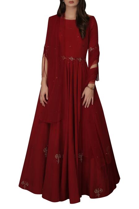 Buy_Silky Bindra_Red Tulle, Crepe, Shantoon Floral, Nakshi Embroidered Anarkali Set _Online_at_Aza_Fashions