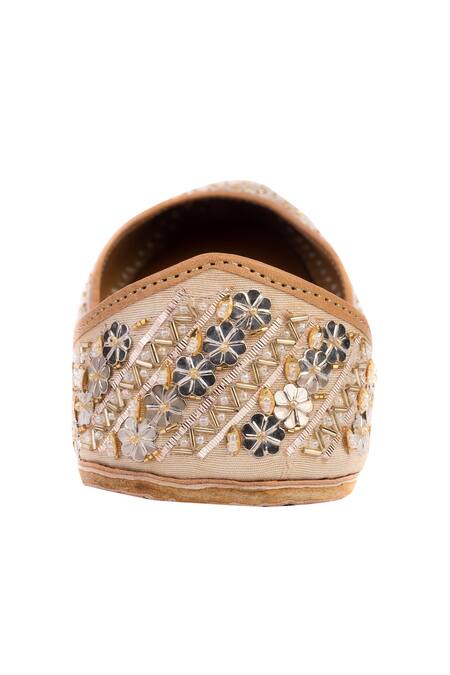 Shilpsutra_Beige Hand-embroidered-juttis _Online_at_Aza_Fashions