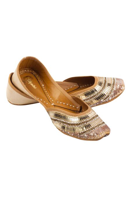 Shilpsutra embellished-juttis 