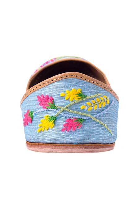 Shilpsutra_Blue Floral-embroidered-juttis _Online_at_Aza_Fashions