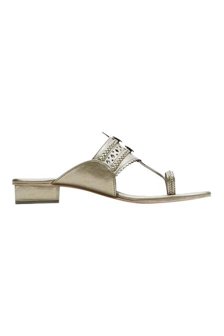 Aprajita Toor_Silver Kolhapuri Sandals_Online_at_Aza_Fashions
