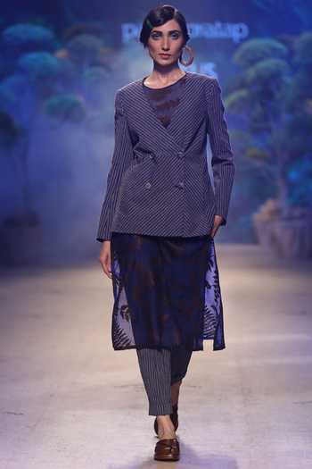 Buy Payal Pratap Blue Cotton Linen Printed Stripe Open Blazer Jacket at Aza Fashions Buy_Payal Pratap_Blue Cotton Linen Printed Stripe Open Blazer Jacket _at_Aza_Fashions