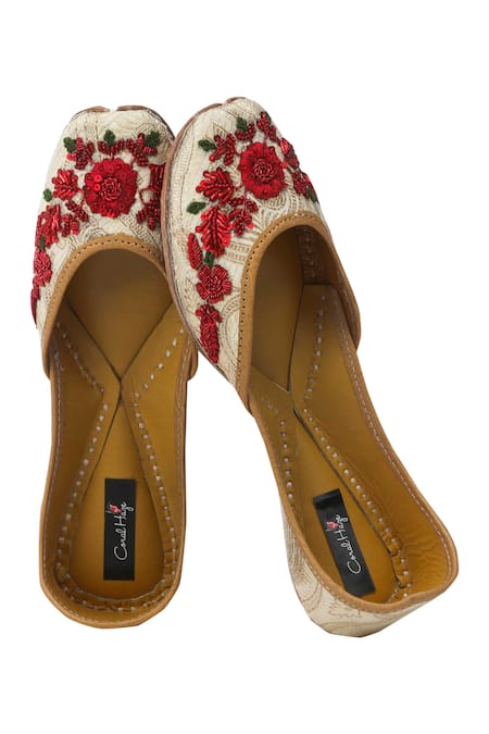 Coral Haze Gold Zardozi-embroidered-juttis