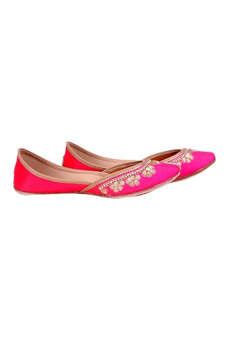Buy_Jutti Choo_Pink Floral-embroidered-juttis_Online_at_Aza_Fashions