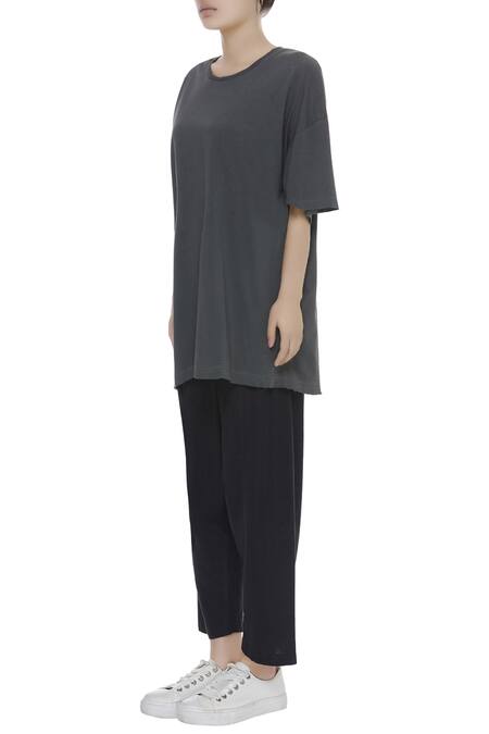 Buy_Kapda By Urvashi Kaur_Grey Round Long Half Sleeves Top_Online_at_Aza_Fashions