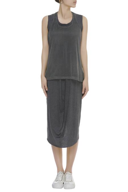 Shop_Kapda By Urvashi Kaur_Grey Round Textured Jersey T-shirt_Online_at_Aza_Fashions