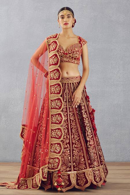 Buy Torani Red Silk Velvet And Butterfly Net Thread & Sindoori Turvi Bridal Lehenga Set Online at Aza Fashions Buy_Torani_Red Silk Velvet And Butterfly Net Thread & Sindoori Turvi Bridal Lehenga Set _Online_at_Aza_Fashions