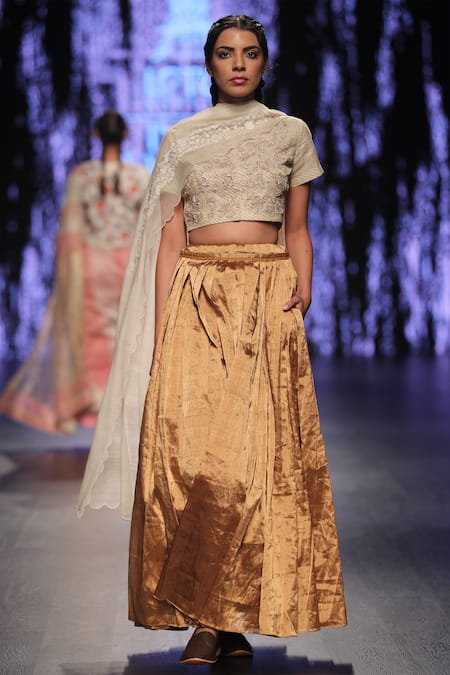 PRAMA BY PRATIMA PANDEY Embroidered Lehenga Set 