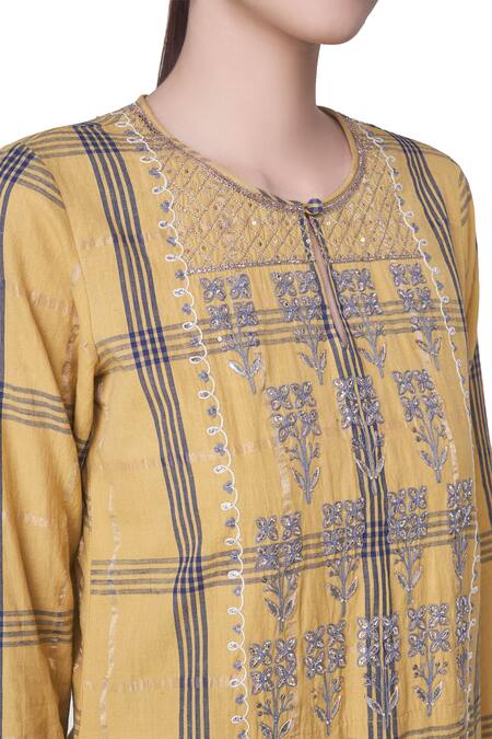 Buy_Grassroot By Anita Dongre_Floral Embroidered Kurta_Online_at_Aza_Fashions
