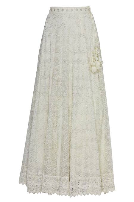 Shop_Vandana Sethi_Off White Round Chikankari Embroidered Blouse And Lehenga Set_Online_at_Aza_Fashions