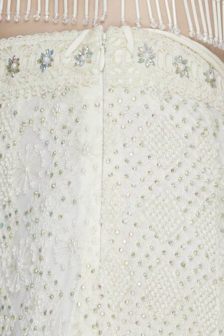 Vandana Sethi_Off White Round Chikankari Embroidered Blouse And Lehenga Set_at_Aza_Fashions