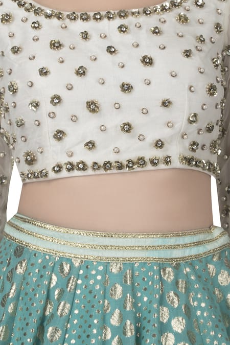 Buy_Priyanka Jain_Blue Round Embroidered Bridal Lehenga Set _Online_at_Aza_Fashions