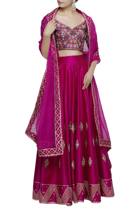 Neha Khullar Embroidered Lehenga Set  