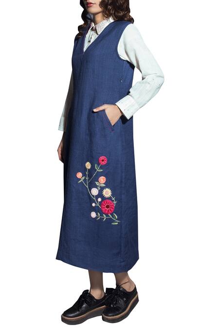 The Loom Art_Blue Wool Thread Embroidery V Neck Midi Dress _Online_at_Aza_Fashions