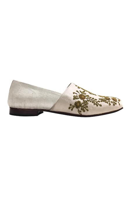 Shop_Artimen_Cream Zardozi Floral Embroidered Loafers _Online_at_Aza_Fashions