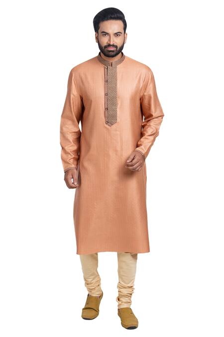 Buy_Poonam Kasera_Peach Moga Silk Textured Embroidered Placket Kurta Set_Online_at_Aza_Fashions