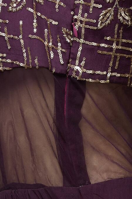 Abhi Singh Wine Round Embroidered Pre Draped Saree at Aza Fashions Abhi Singh_Wine Round Embroidered Pre Draped Saree _at_Aza_Fashions